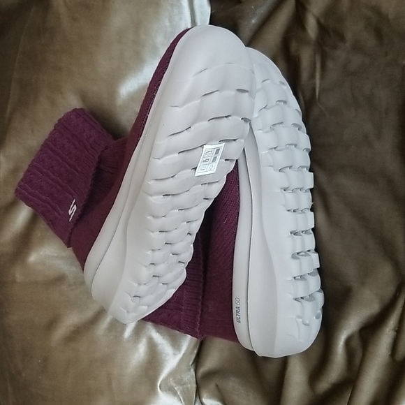 SKETCHERS ON-THE-GO SkyHigh Ultra Air Cooled Goga Mat Knit Bootie Size 8M - Picture 10 of 11